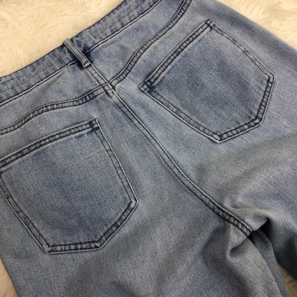 PACSUN- Light wash hi-rise Mom Jeans size: 27 - Picture 12 of 12